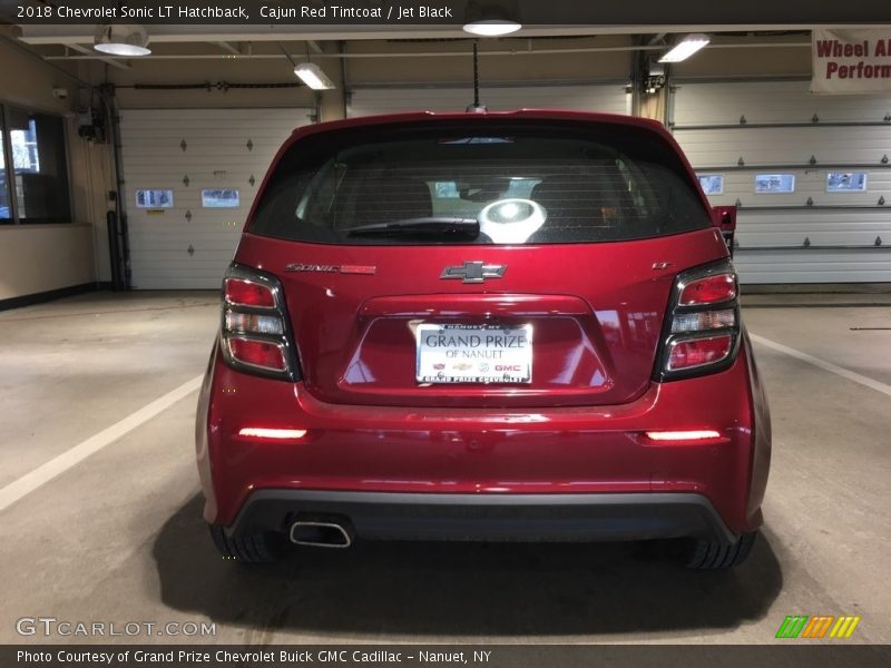 Cajun Red Tintcoat / Jet Black 2018 Chevrolet Sonic LT Hatchback