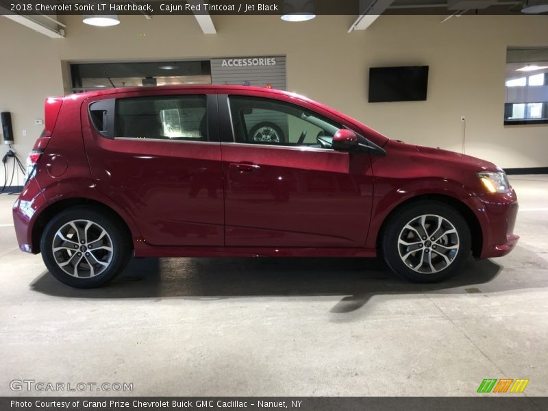 Cajun Red Tintcoat / Jet Black 2018 Chevrolet Sonic LT Hatchback