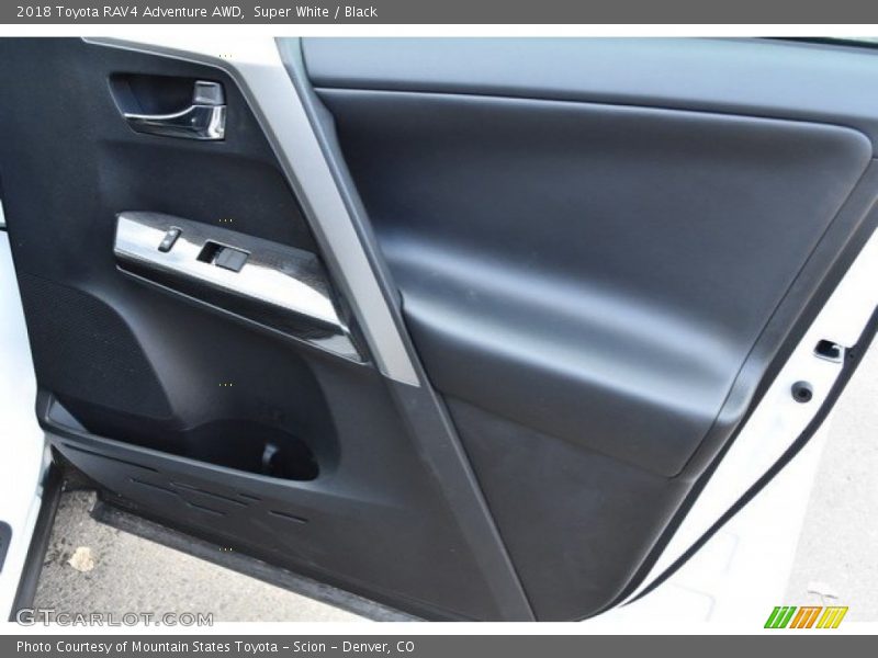 Super White / Black 2018 Toyota RAV4 Adventure AWD