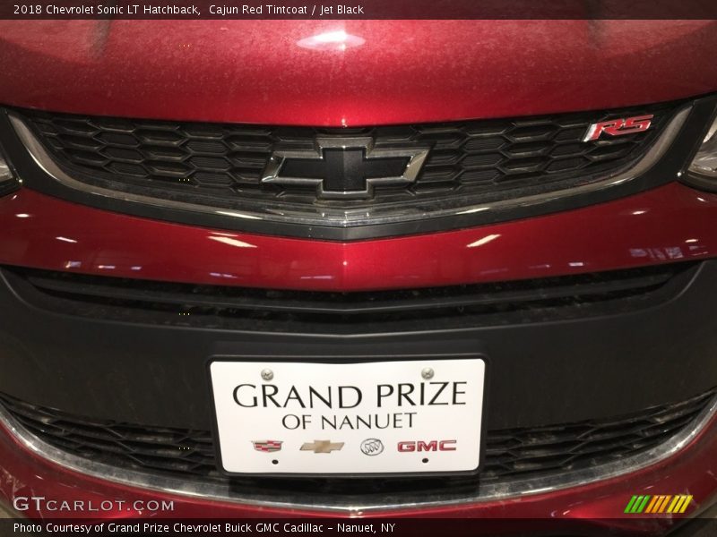 Cajun Red Tintcoat / Jet Black 2018 Chevrolet Sonic LT Hatchback