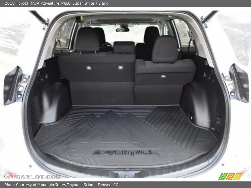 Super White / Black 2018 Toyota RAV4 Adventure AWD