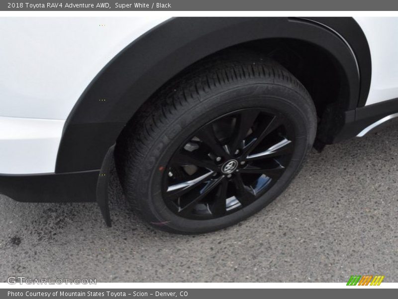 Super White / Black 2018 Toyota RAV4 Adventure AWD