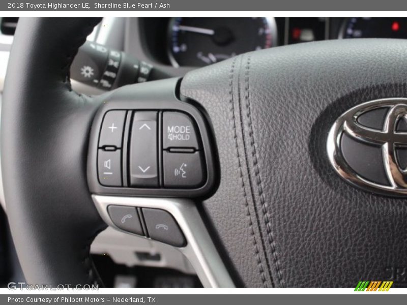 Shoreline Blue Pearl / Ash 2018 Toyota Highlander LE