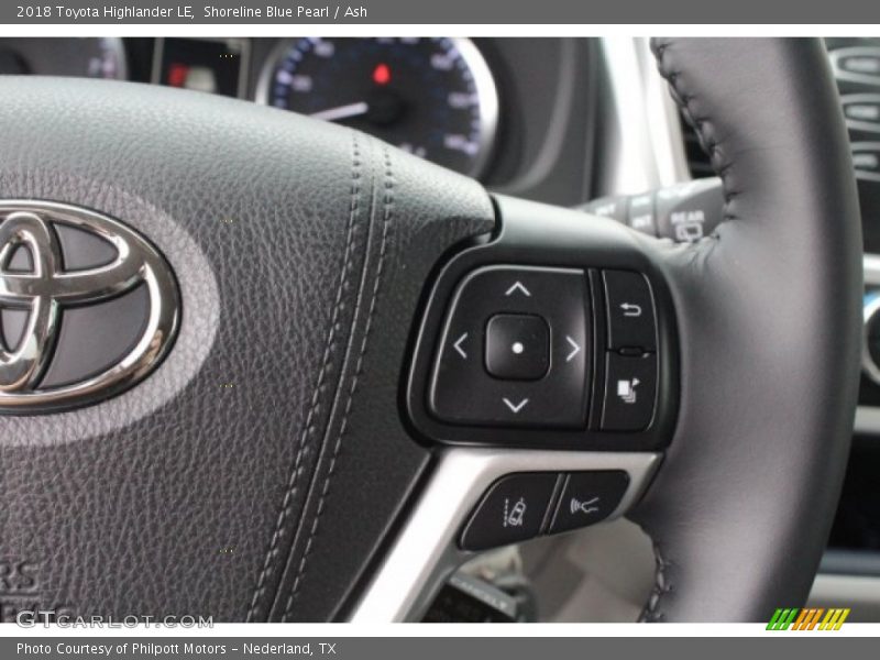 Shoreline Blue Pearl / Ash 2018 Toyota Highlander LE
