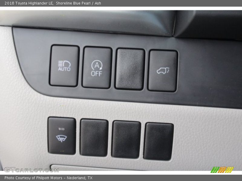 Shoreline Blue Pearl / Ash 2018 Toyota Highlander LE
