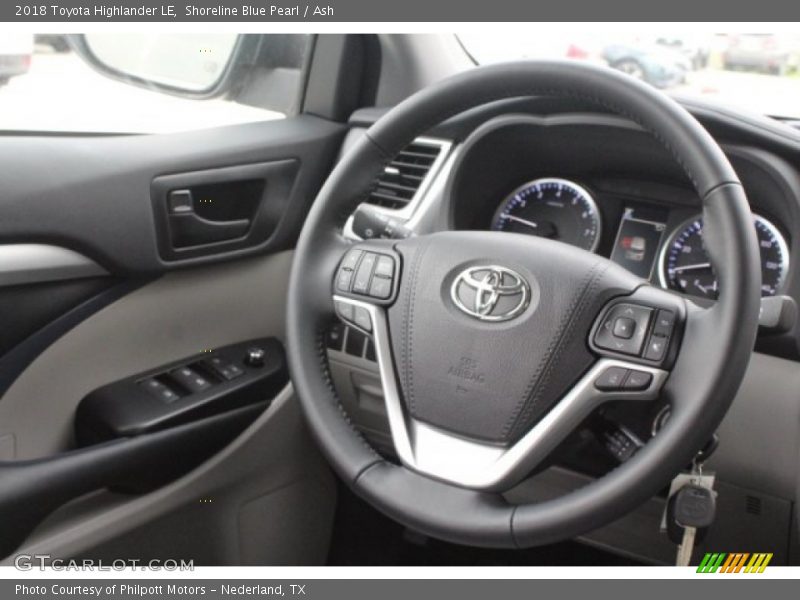 Shoreline Blue Pearl / Ash 2018 Toyota Highlander LE