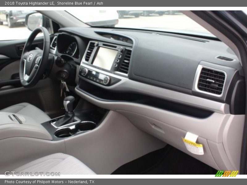 Shoreline Blue Pearl / Ash 2018 Toyota Highlander LE