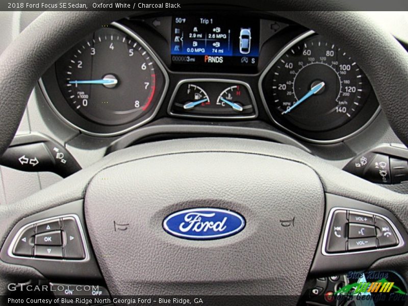 Oxford White / Charcoal Black 2018 Ford Focus SE Sedan