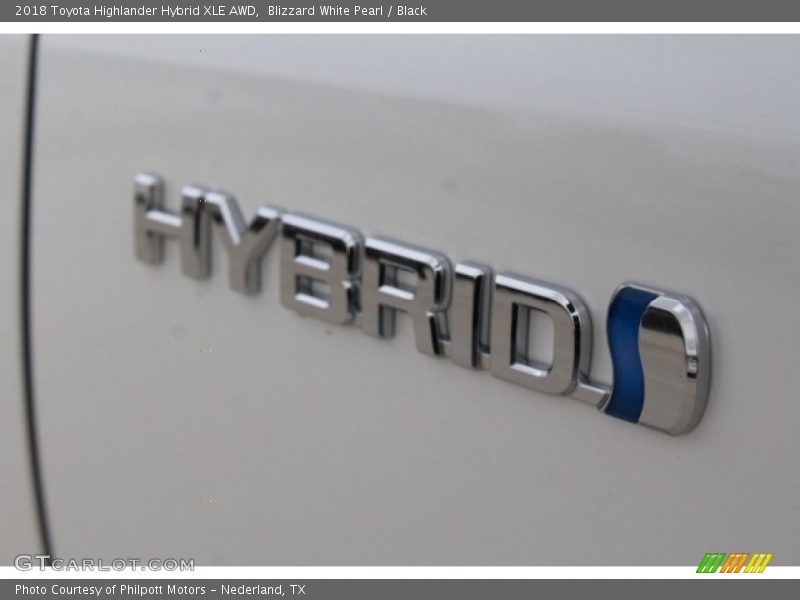 Blizzard White Pearl / Black 2018 Toyota Highlander Hybrid XLE AWD
