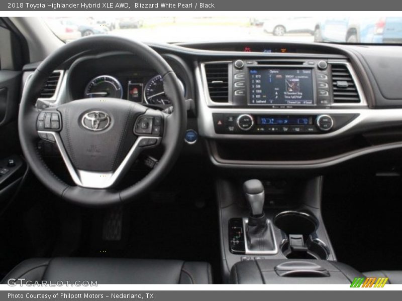 Blizzard White Pearl / Black 2018 Toyota Highlander Hybrid XLE AWD