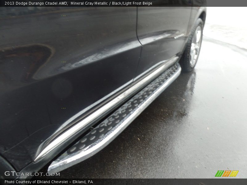 Mineral Gray Metallic / Black/Light Frost Beige 2013 Dodge Durango Citadel AWD