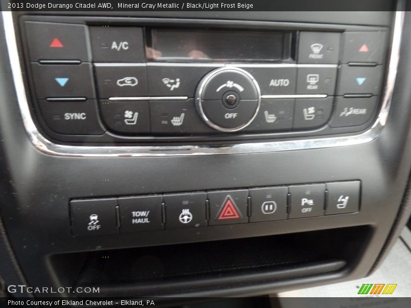 Mineral Gray Metallic / Black/Light Frost Beige 2013 Dodge Durango Citadel AWD