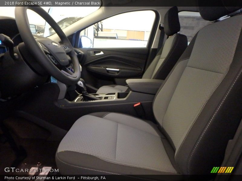 Magnetic / Charcoal Black 2018 Ford Escape SE 4WD