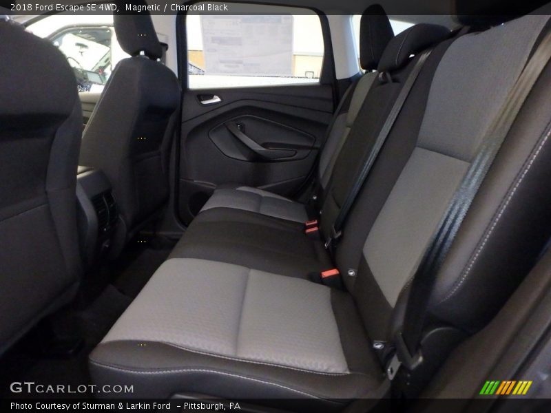 Magnetic / Charcoal Black 2018 Ford Escape SE 4WD