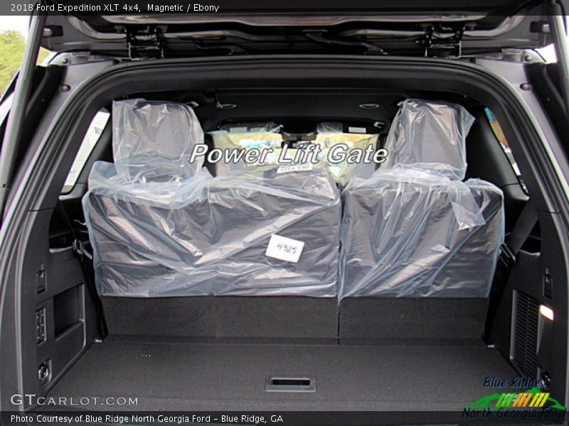 Magnetic / Ebony 2018 Ford Expedition XLT 4x4