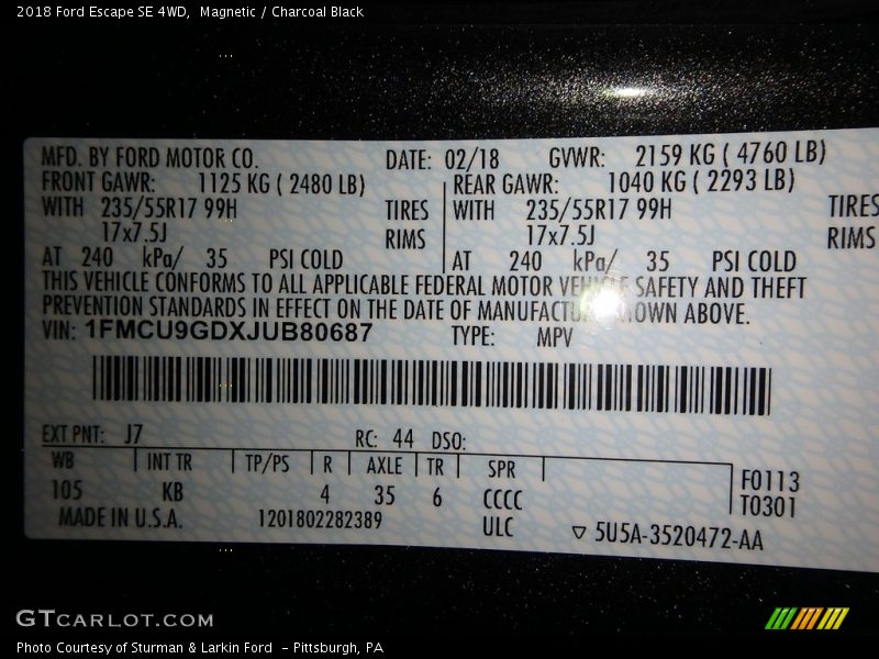 Magnetic / Charcoal Black 2018 Ford Escape SE 4WD
