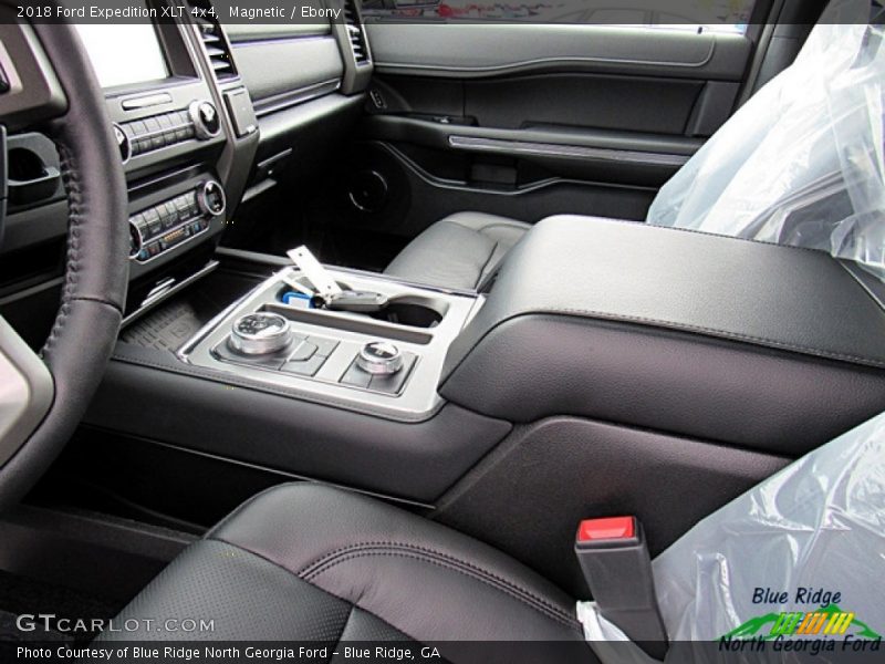 Magnetic / Ebony 2018 Ford Expedition XLT 4x4