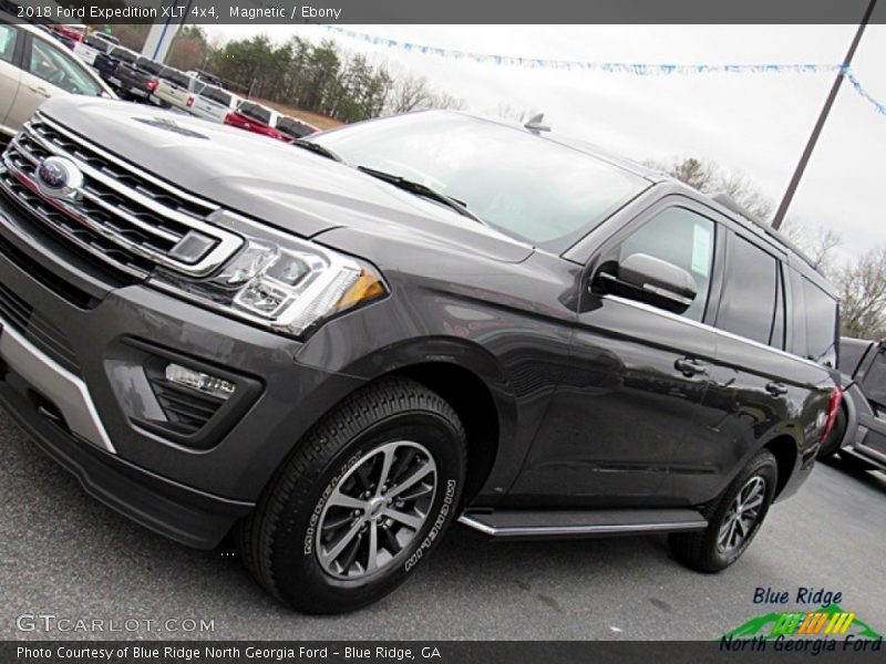Magnetic / Ebony 2018 Ford Expedition XLT 4x4