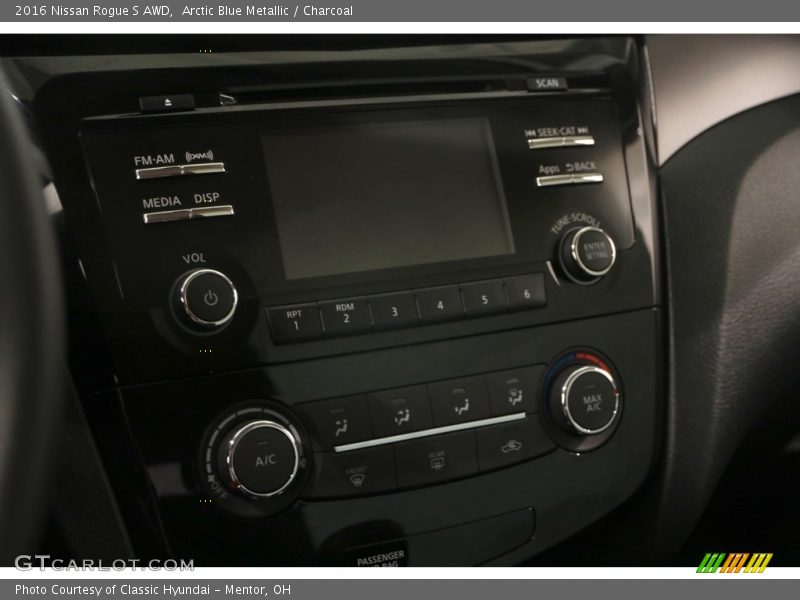 Arctic Blue Metallic / Charcoal 2016 Nissan Rogue S AWD