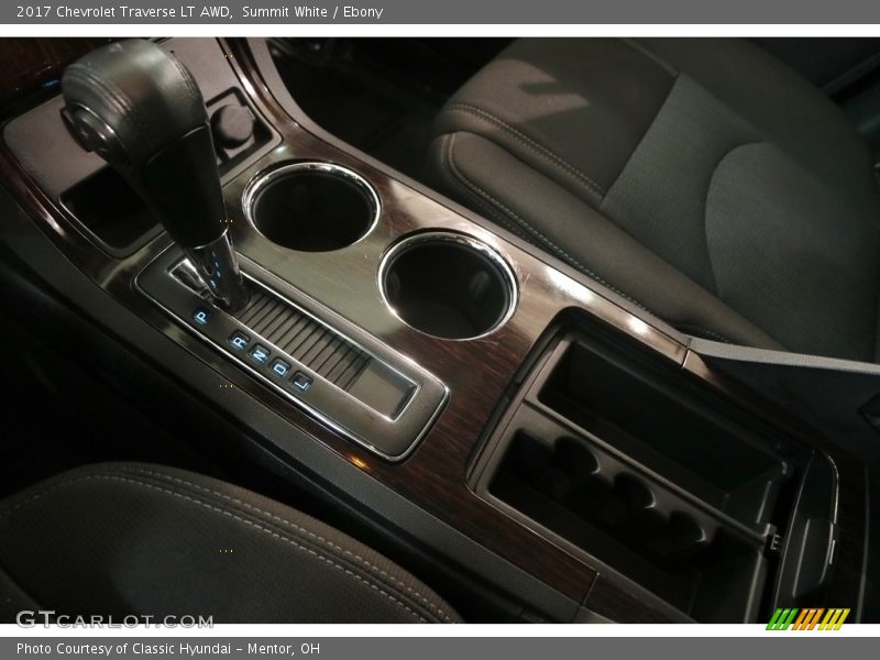Summit White / Ebony 2017 Chevrolet Traverse LT AWD