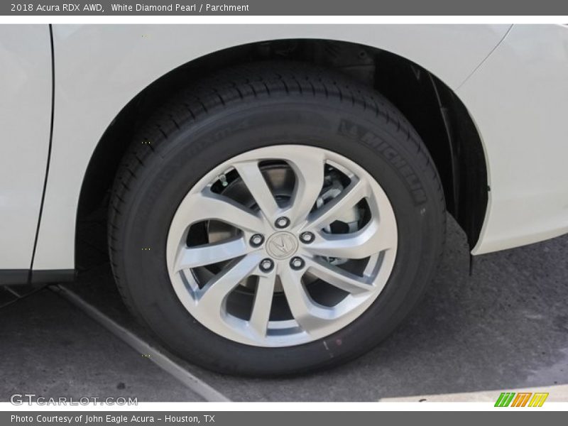 White Diamond Pearl / Parchment 2018 Acura RDX AWD