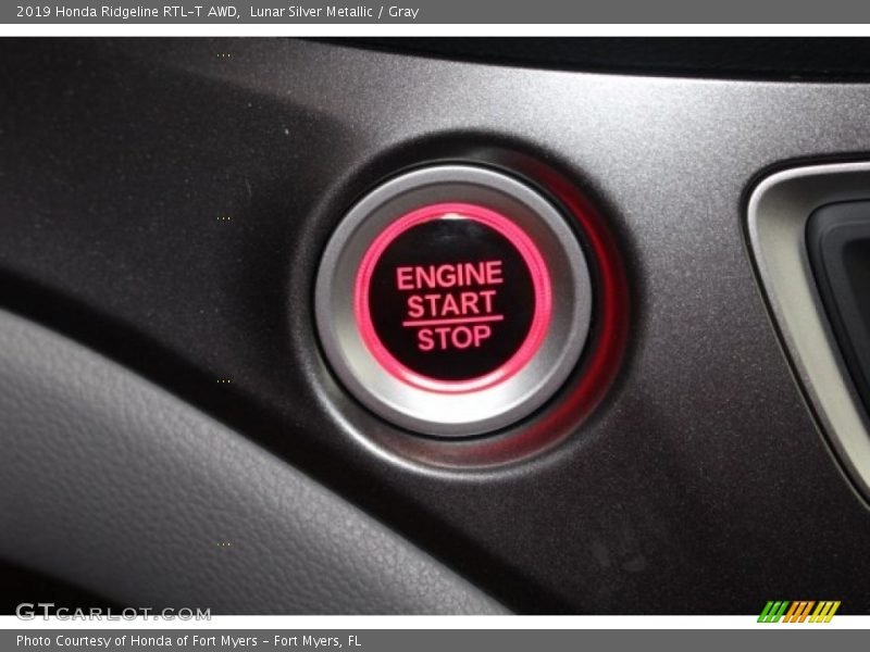 Controls of 2019 Ridgeline RTL-T AWD