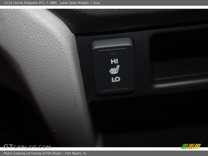 Lunar Silver Metallic / Gray 2019 Honda Ridgeline RTL-T AWD