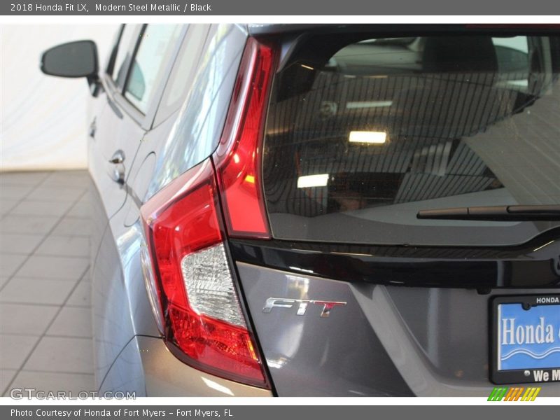 Modern Steel Metallic / Black 2018 Honda Fit LX