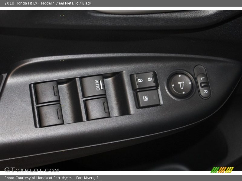 Modern Steel Metallic / Black 2018 Honda Fit LX