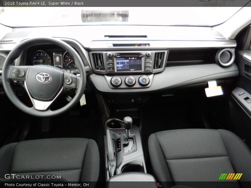 Super White / Black 2018 Toyota RAV4 LE