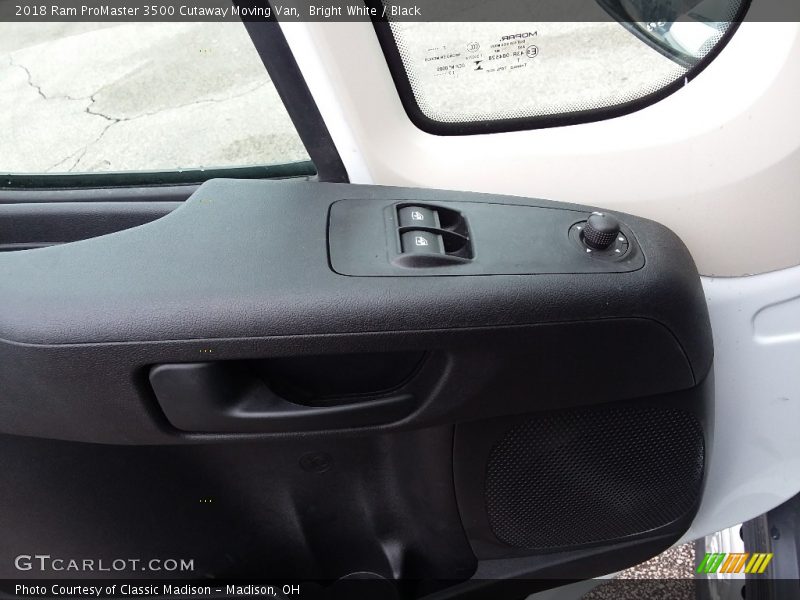 Bright White / Black 2018 Ram ProMaster 3500 Cutaway Moving Van