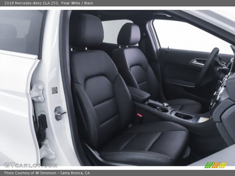 Polar White / Black 2018 Mercedes-Benz GLA 250