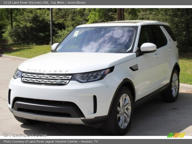 Fuji White / Acorn/Ebony 2018 Land Rover Discovery HSE
