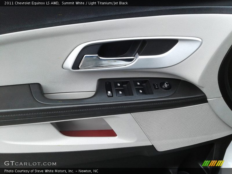 Summit White / Light Titanium/Jet Black 2011 Chevrolet Equinox LS AWD