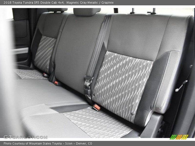 Magnetic Gray Metallic / Graphite 2018 Toyota Tundra SR5 Double Cab 4x4
