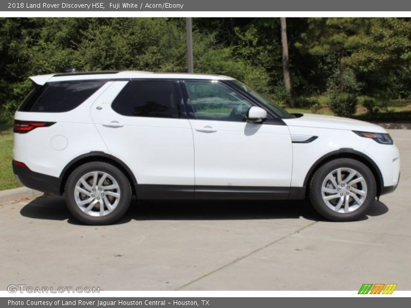 Fuji White / Acorn/Ebony 2018 Land Rover Discovery HSE
