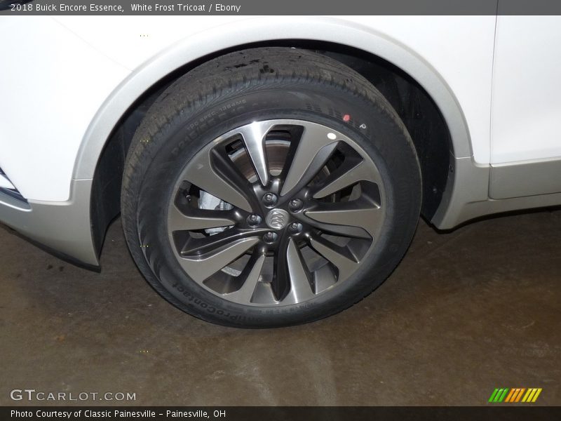 White Frost Tricoat / Ebony 2018 Buick Encore Essence