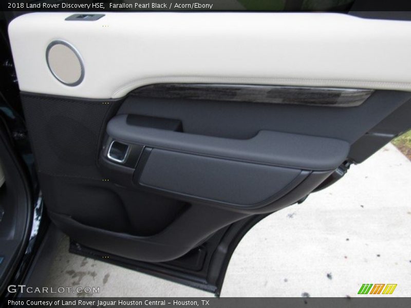 Farallon Pearl Black / Acorn/Ebony 2018 Land Rover Discovery HSE