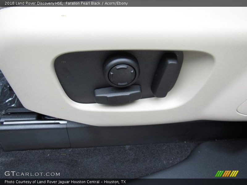 Farallon Pearl Black / Acorn/Ebony 2018 Land Rover Discovery HSE