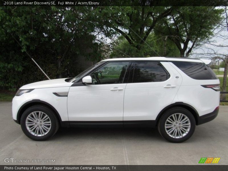 Fuji White / Acorn/Ebony 2018 Land Rover Discovery SE