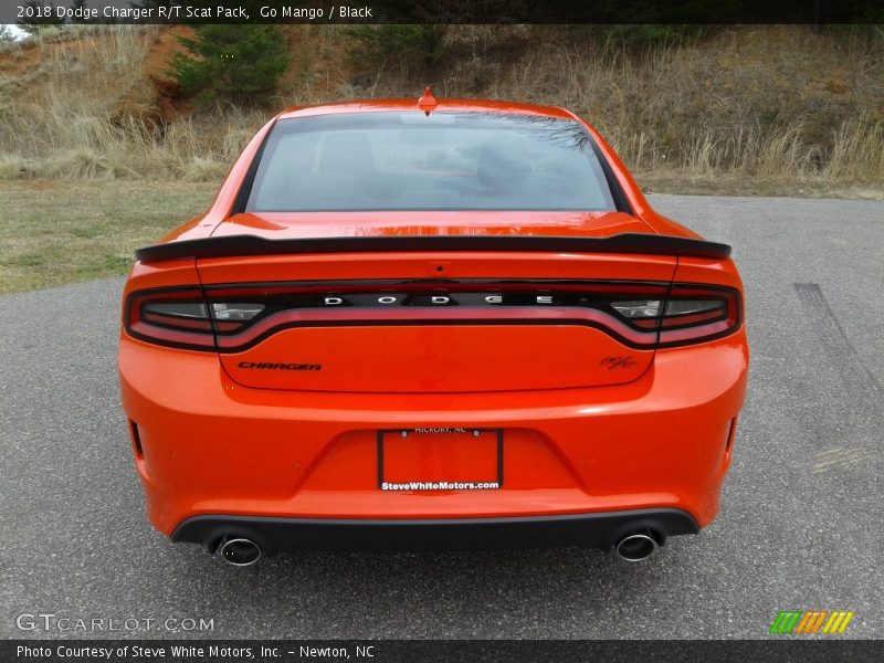 Go Mango / Black 2018 Dodge Charger R/T Scat Pack
