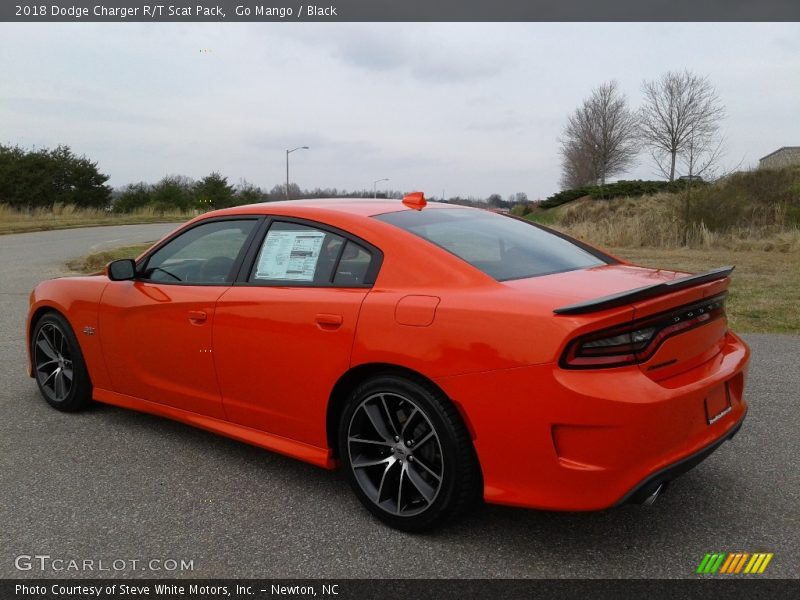 Go Mango / Black 2018 Dodge Charger R/T Scat Pack