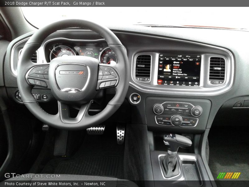 Go Mango / Black 2018 Dodge Charger R/T Scat Pack