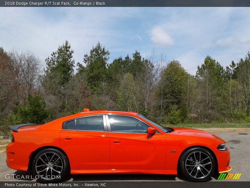 Go Mango / Black 2018 Dodge Charger R/T Scat Pack