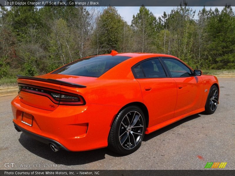 Go Mango / Black 2018 Dodge Charger R/T Scat Pack
