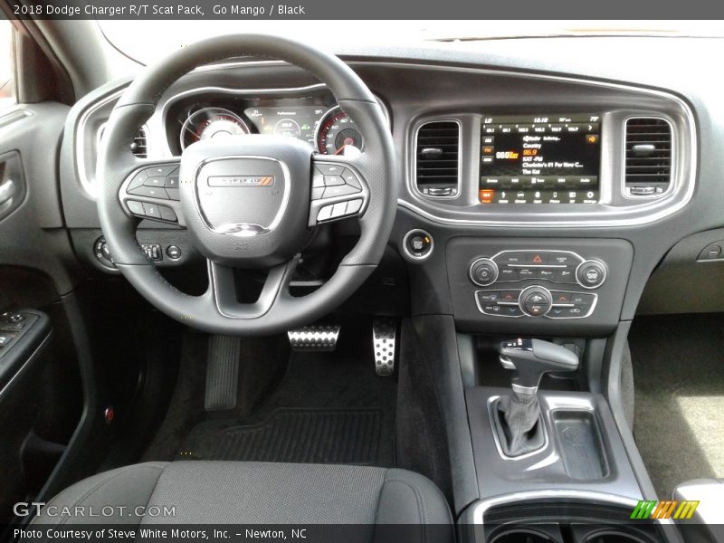 Go Mango / Black 2018 Dodge Charger R/T Scat Pack