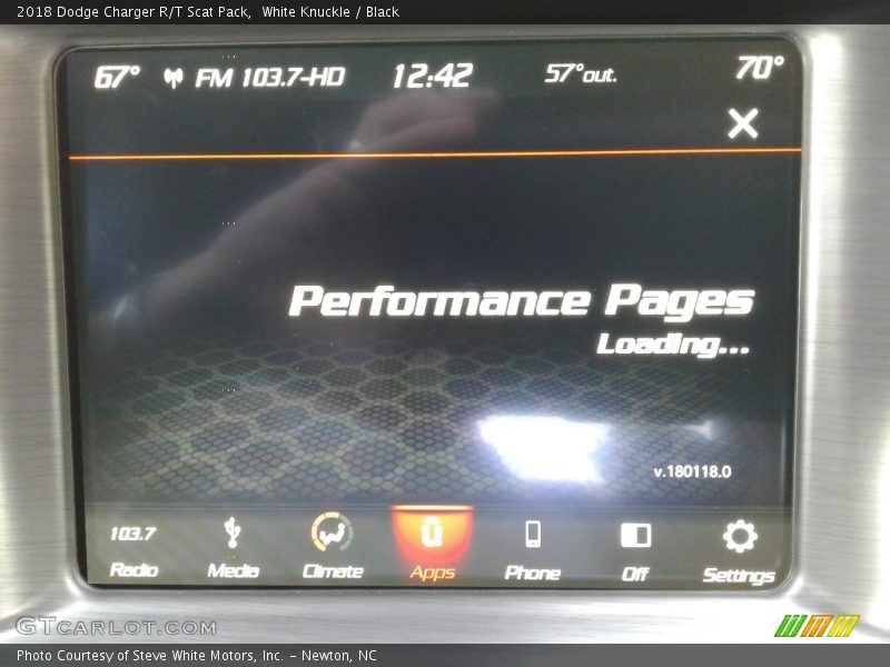 White Knuckle / Black 2018 Dodge Charger R/T Scat Pack