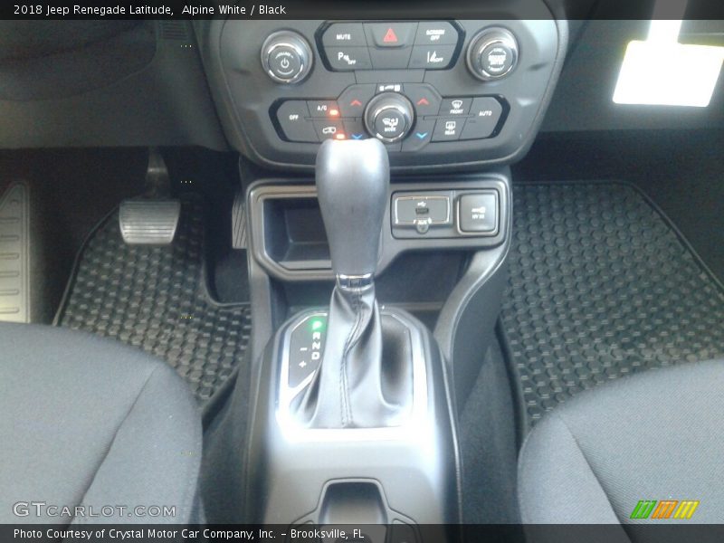 Alpine White / Black 2018 Jeep Renegade Latitude