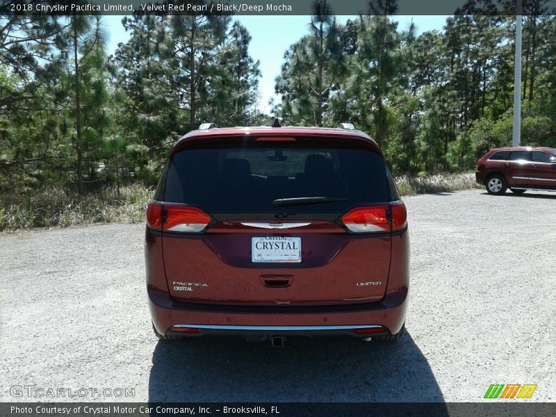 Velvet Red Pearl / Black/Deep Mocha 2018 Chrysler Pacifica Limited