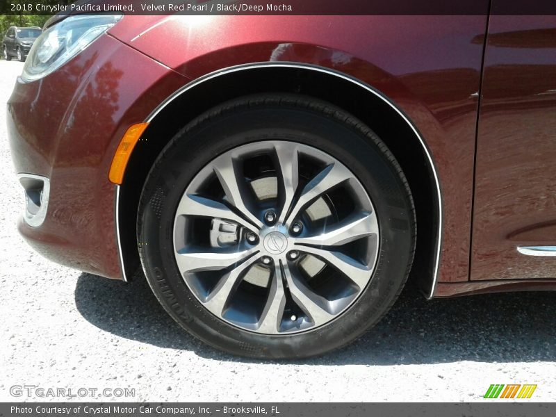 Velvet Red Pearl / Black/Deep Mocha 2018 Chrysler Pacifica Limited